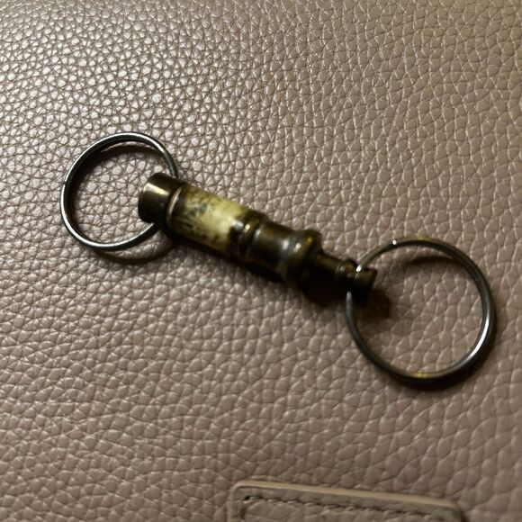 Vintage US Motors Keychain Flawed Heavily Rusted - Picture 6 of 9